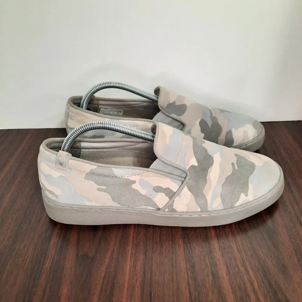 Vionic Avery Camo Womens Size 11 Wide Shoes Slip On Arch Support Sneakers